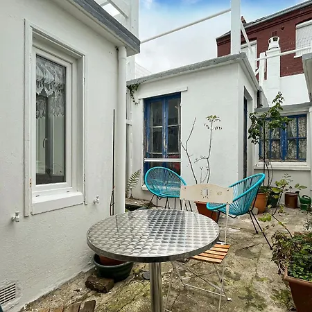 1 Bedroom Gorgeous In Holiday home *