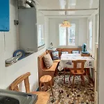 1 Bedroom Gorgeous In *